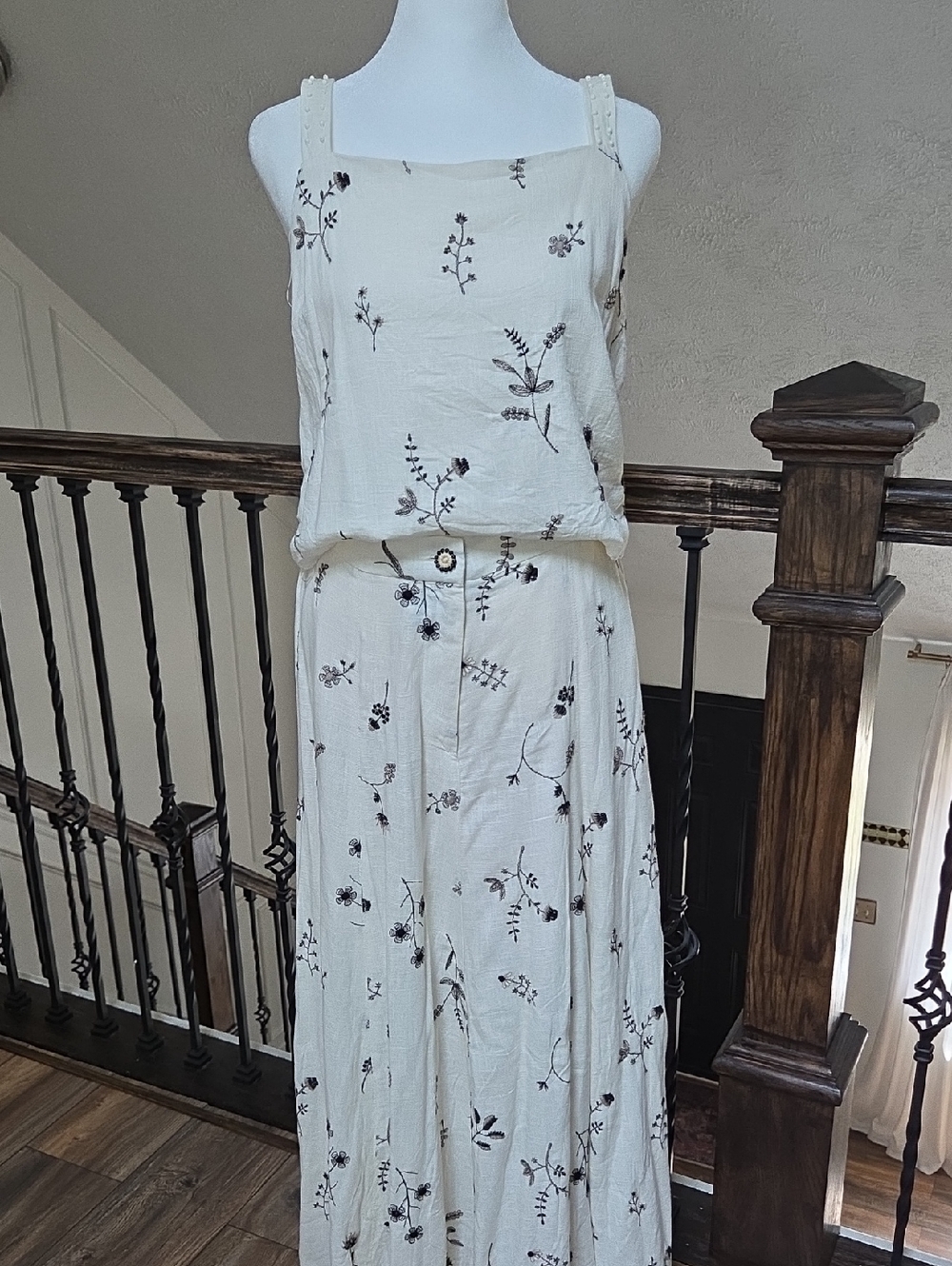 Elie Tahari Cream and Black Floral Top And Skirt